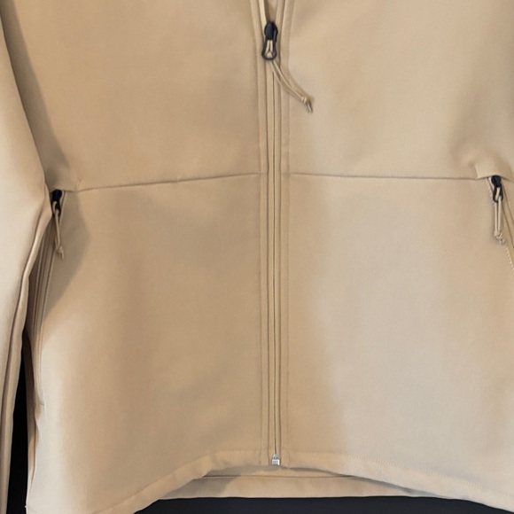 The North Face Men's Beige Performance Jacket - Picture 5 of 6